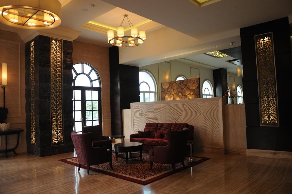 The Pllazio Hotel Gurgaon Dış mekan fotoğraf